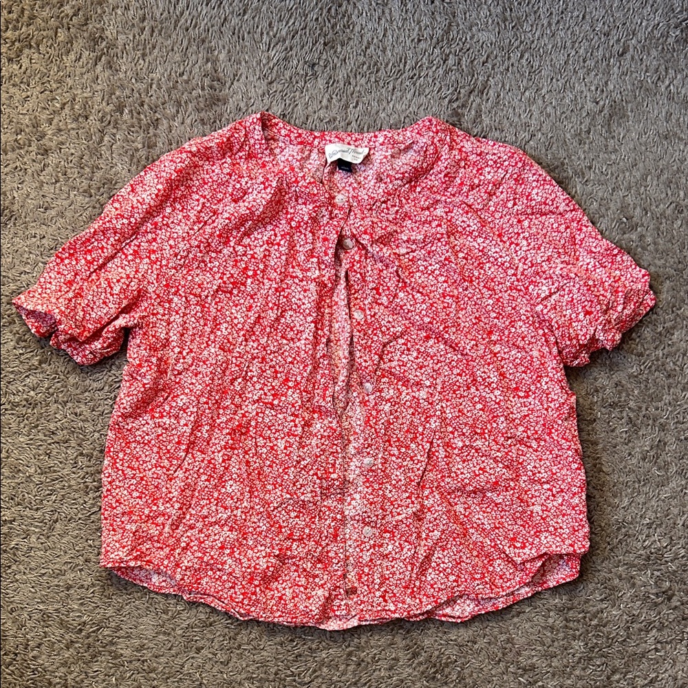Red Universal Thread Top